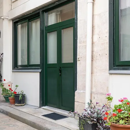 Le Confidentiel - Vendome Apartman *